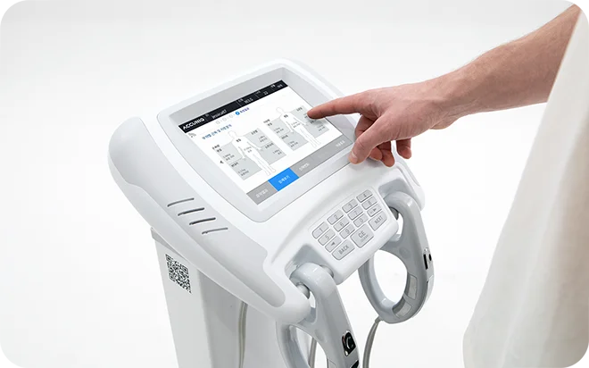 Анализатор состава тела Accuniq BC720